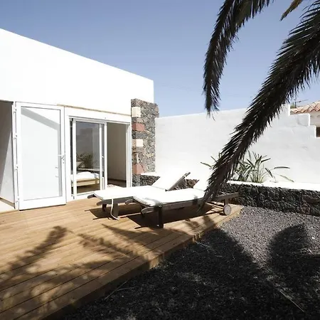 Casa Anahita Lajares